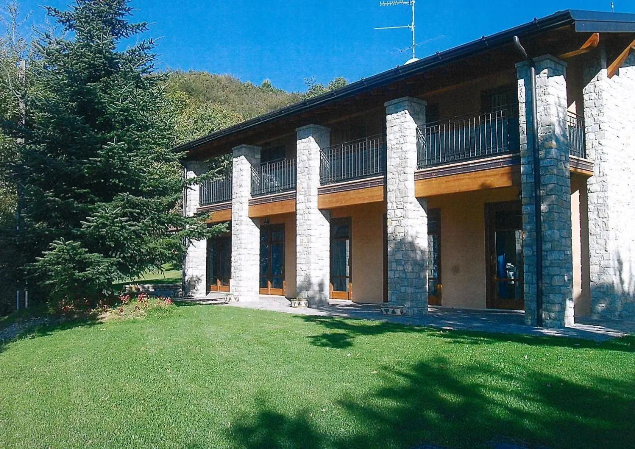 La Fiocchina - Magic Place - Apartments & Studios In Garda Lake - Countryside Farmhouse, Inside The Middle Of The Lake Salò Panzió